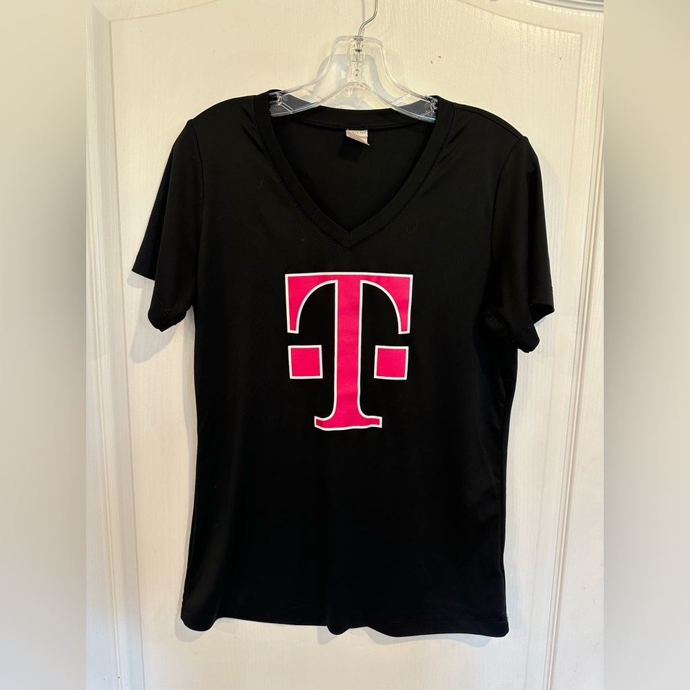 T-Mobile sport tek women’s black T-shirt. Size large
